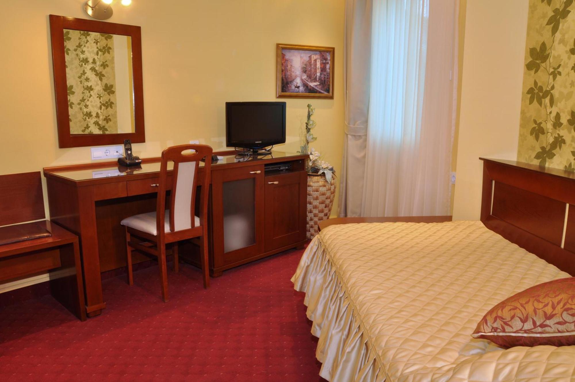 Hotel Botika Kraljevo Quarto foto